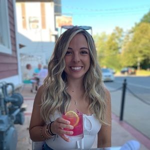 Meet your Posher, Brittany